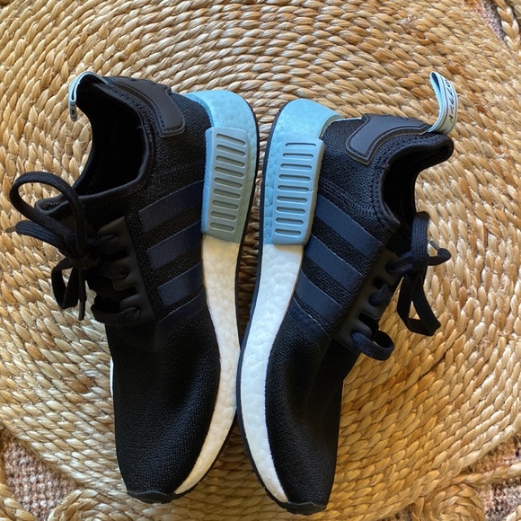Adidas Women’s NMD R1 Black Ash Grey Sneakers - Picture 5 of 9